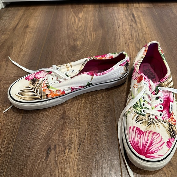 Tropical Vans Sneakers - Picture 4 of 4